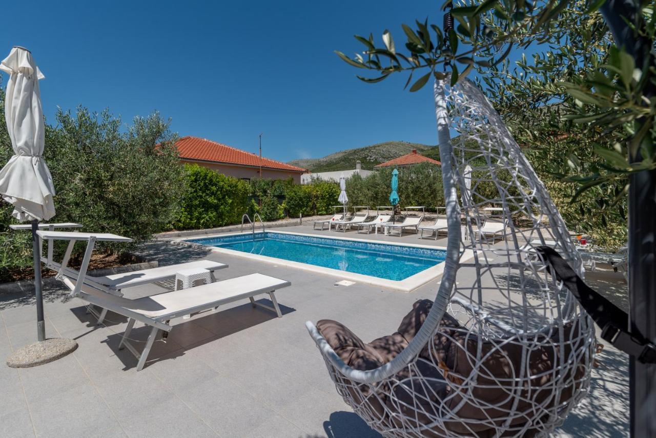 Apartmani Ville Vengo Traù Esterno foto