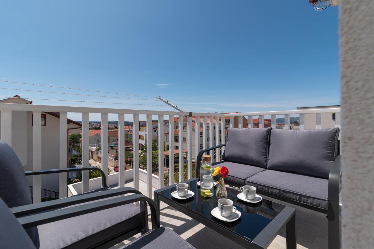 Apartmani Ville Vengo Traù Esterno foto