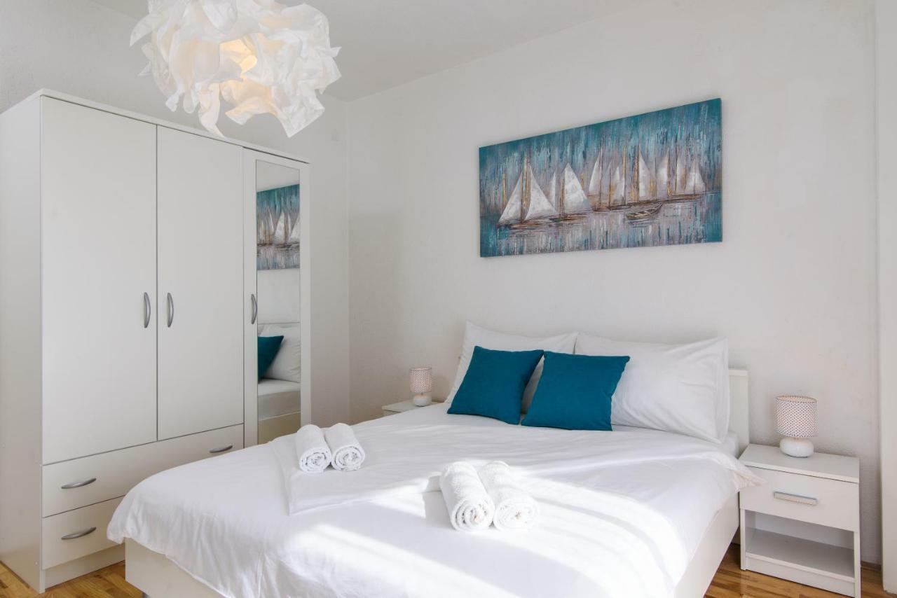 Apartmani Ville Vengo Traù Esterno foto